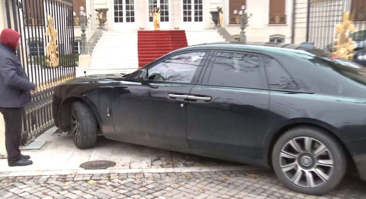 Dennis Politic: „Gigi Becali e amuzant prin unele declarații” + Colegul de la FCSB pe care îl admiră: „Mi-a dat idei bune”