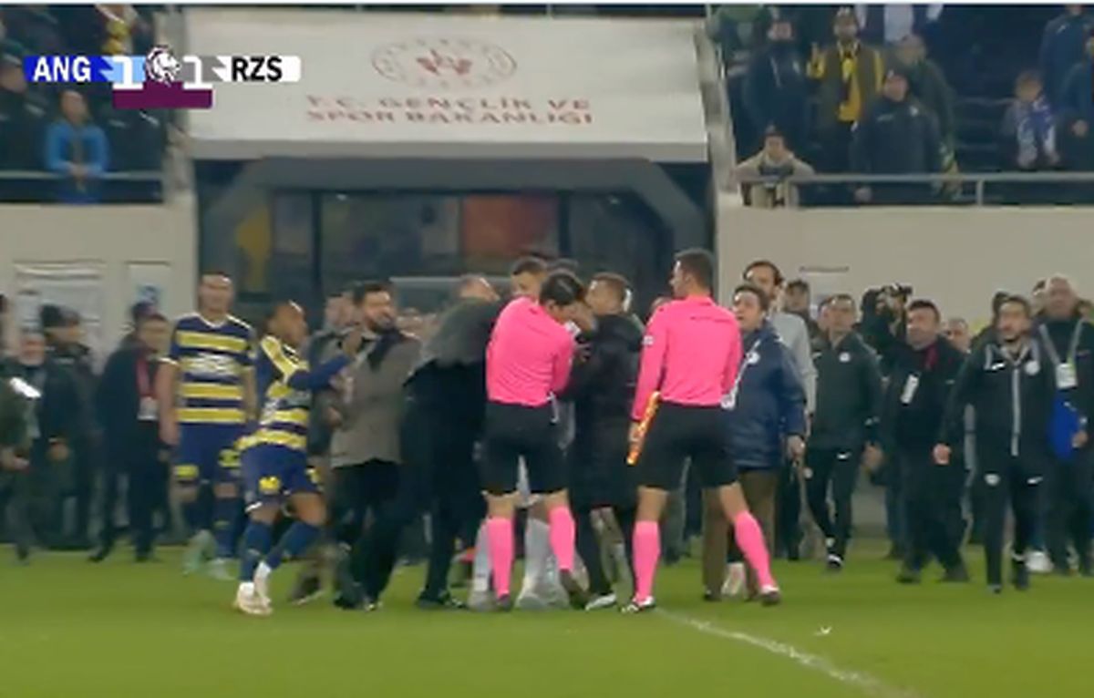 Președintele lui Ankaragucu l-a lovit pe arbitru după 1-1 cu Rizespor
