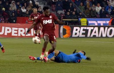 4 foști jucători dau verdictul în cea mai încinsă fază din CFR Cluj - FCSB: „Așa mi se pare”