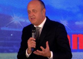 Invitat pe scenă, Dan Șucu și-a spus public nemulțumirea: „Așa aș vrea s-o văd pe Rapid” » Apoi a prezentat planul revoluționar la care lucrează în culise