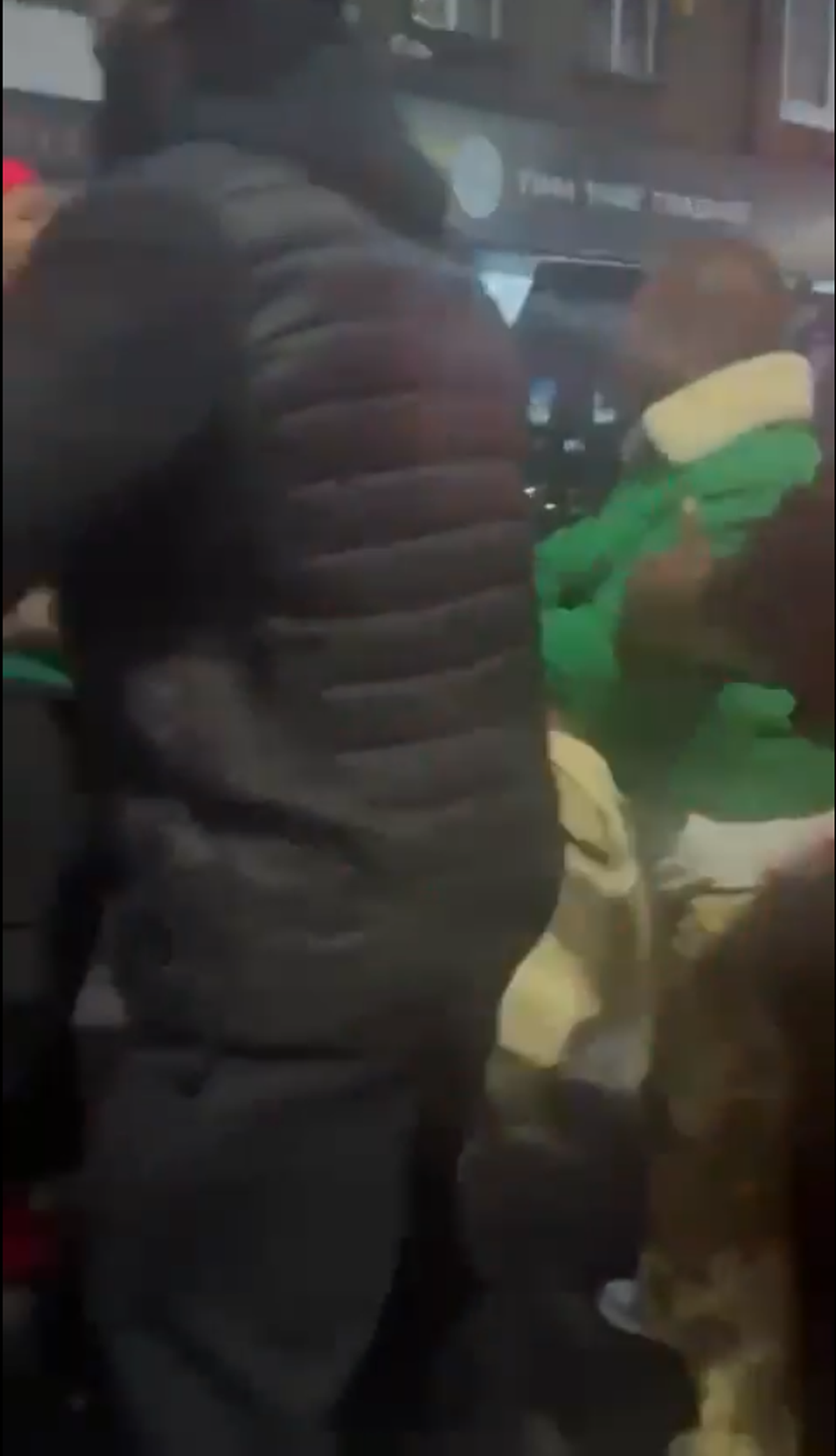 Floyd Mayweather, atacat în Londra