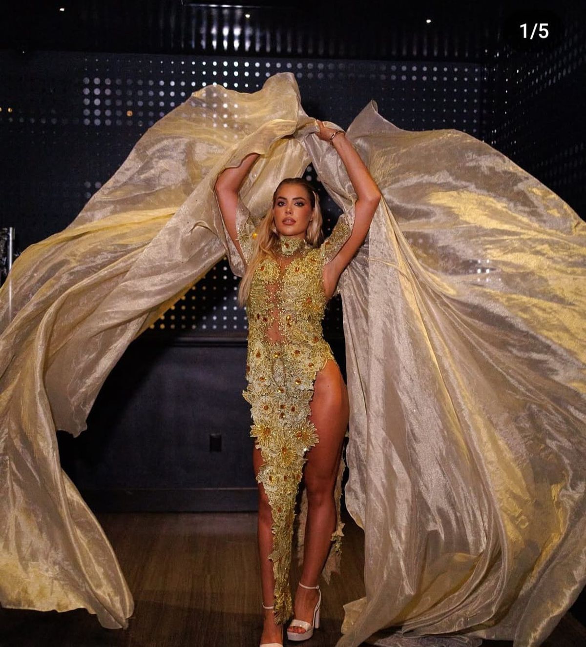 „Cea mai sexy înotătoare” e româncă și e vedetă în SUA » Are din ce în ce mai mulți fani