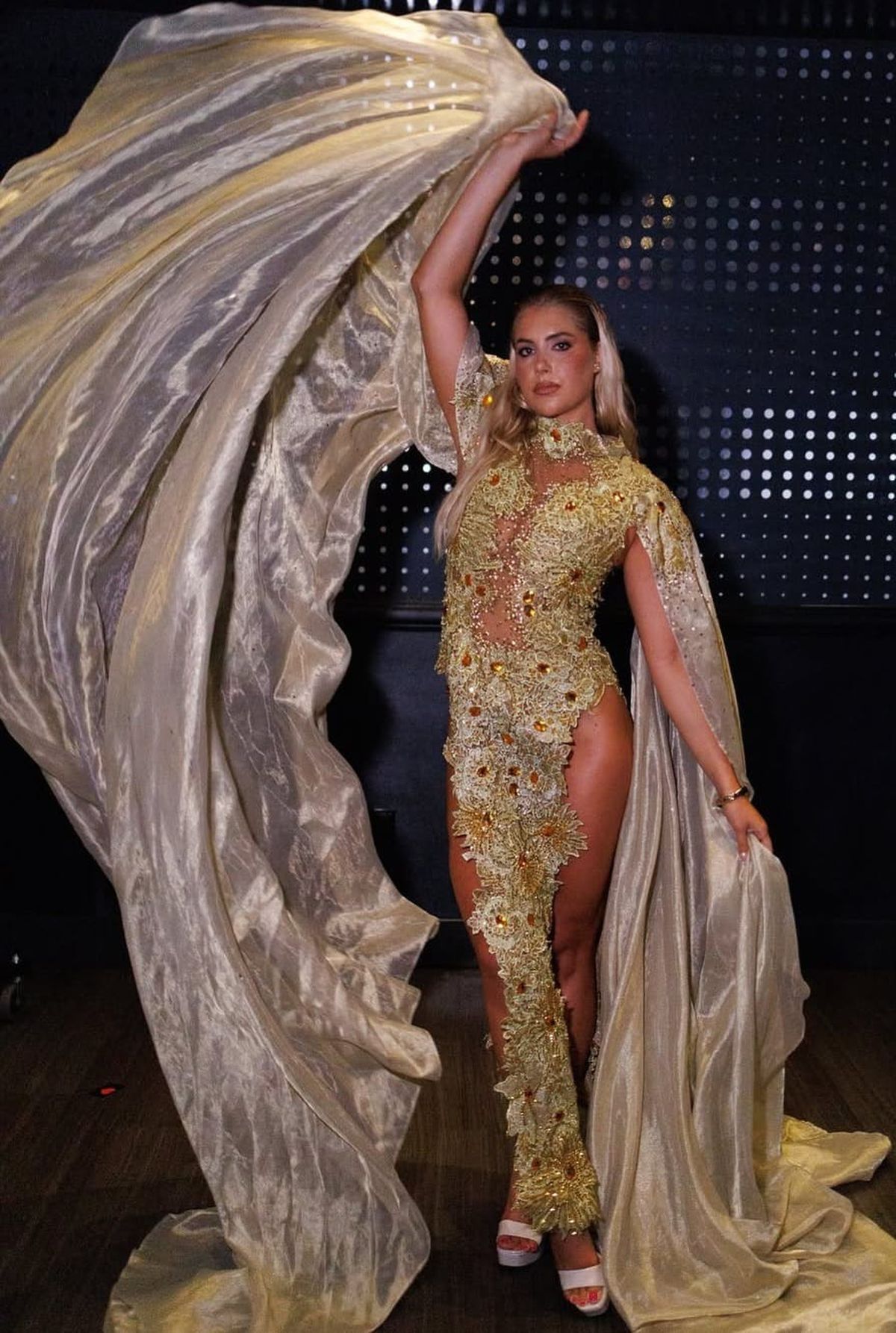 „Cea mai sexy înotătoare” e româncă și e vedetă în SUA » Are din ce în ce mai mulți fani