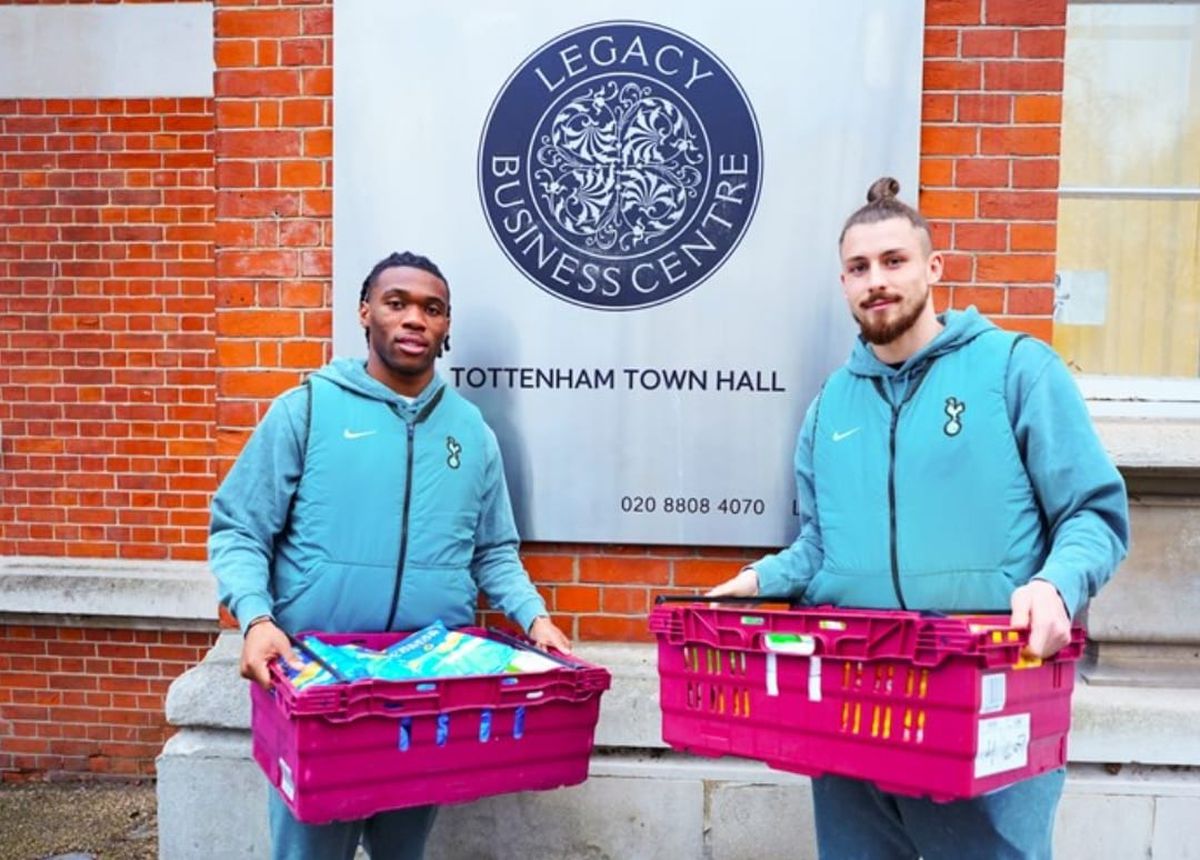 „Drăgușin e mult mai sus decât era Van Dijk la 22 de ani!” » Afirmații îndrăznețe despre fundașul lui Tottenham: „Câți români reușesc asta?”