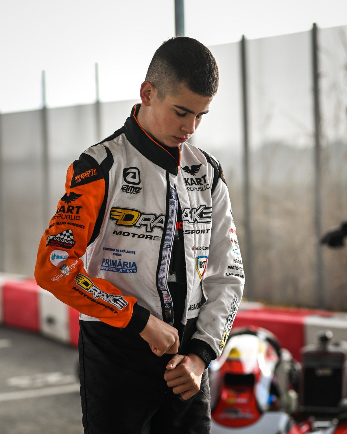 „Când vine vorba de performanță, frica nu își mai are locul” » Puștiul care l-a văzut la treabă pe Max Verstappen în 2013 visează să îi fie rival pe circuit batavului: „Viteza o percepi ca fiind normală”