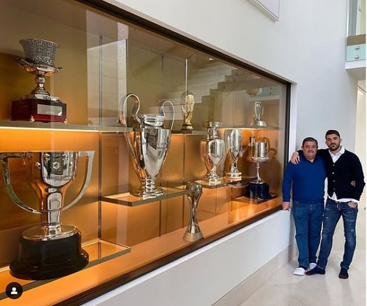 Cum arată cele mai spectaculoase 10 camere cu trofee: imaginea virală publicată de fiul lui Rooney » Ronaldo are propriul lui muzeu