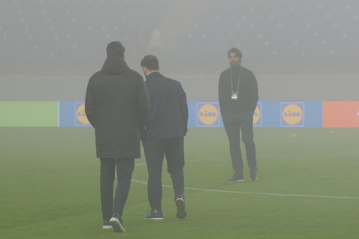 Craiova - Sparta Praga, imagini de pe gazon