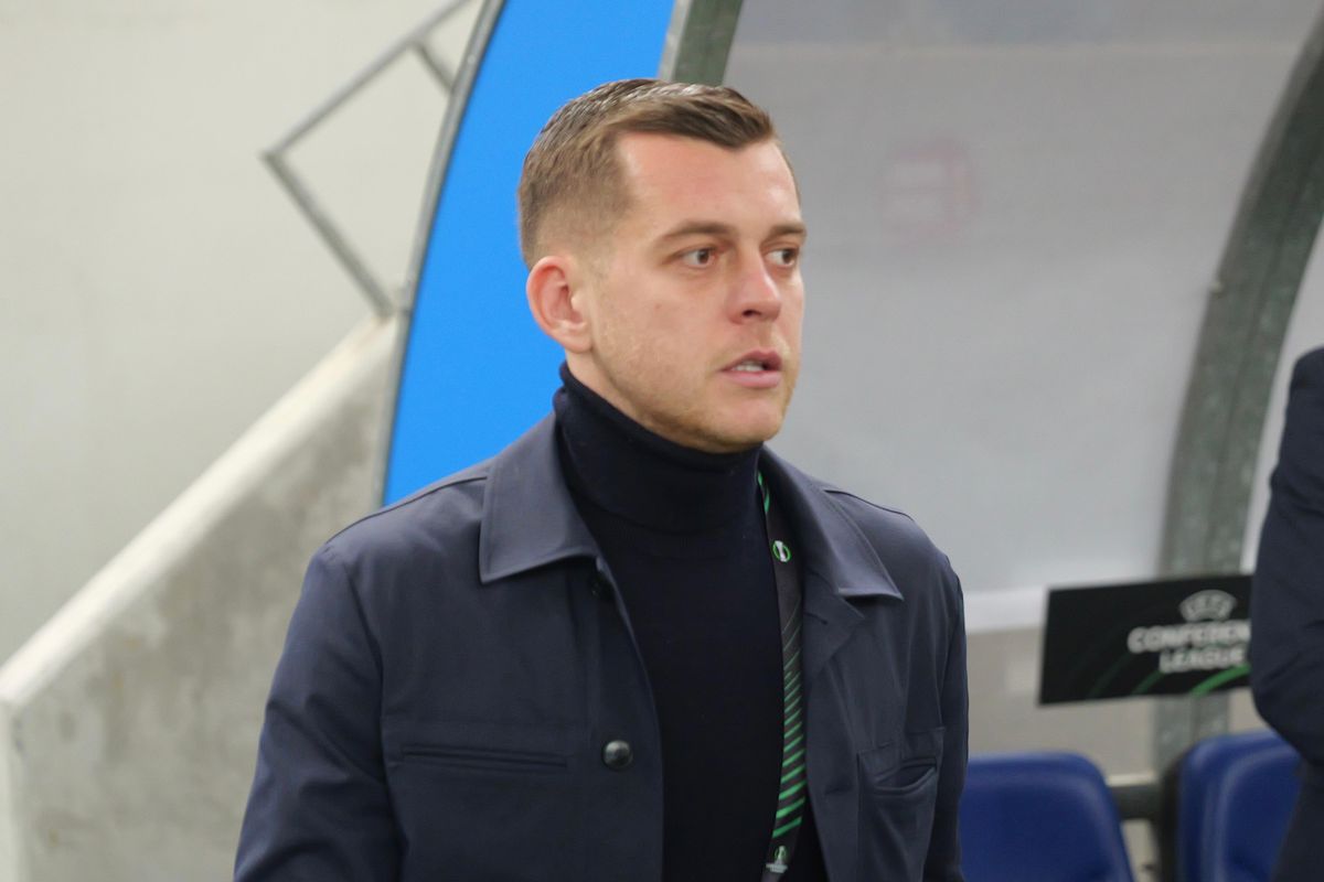 Craiova - Sparta Praga, imagini de pe gazon