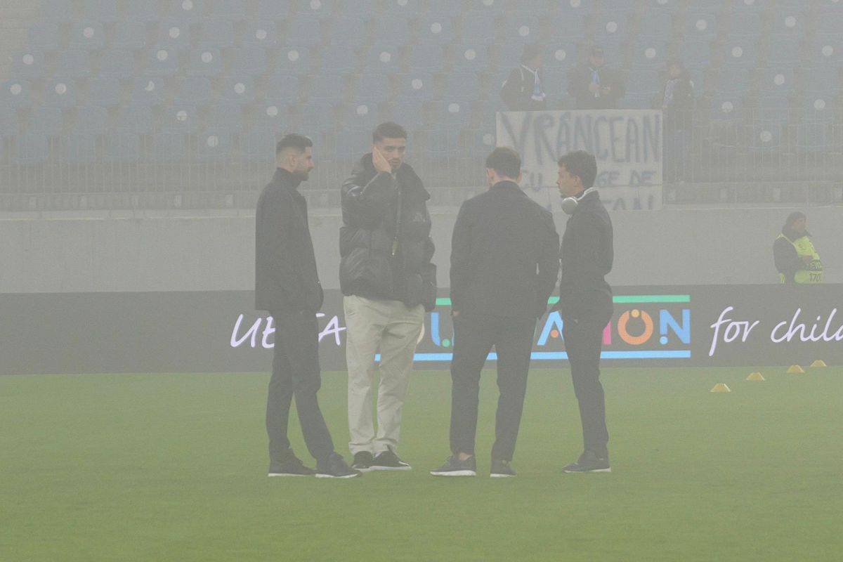 Craiova - Sparta Praga, imagini de pe gazon