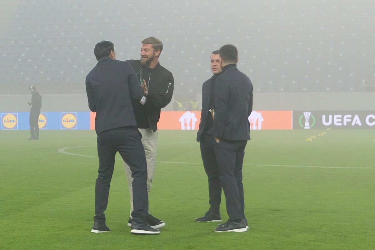 Craiova - Sparta Praga, imagini de pe gazon