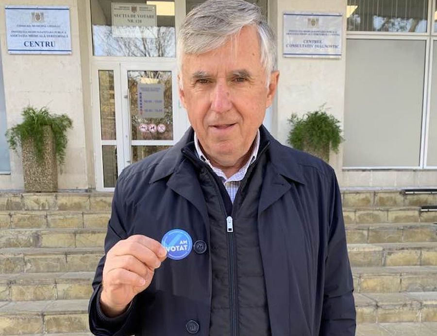 „Săracul Șucu nu știe cum să mai scape de fotbal” » Dezvăluire-șoc despre patronul Rapidului: „Soțiile vin cu inițiative bengoase”