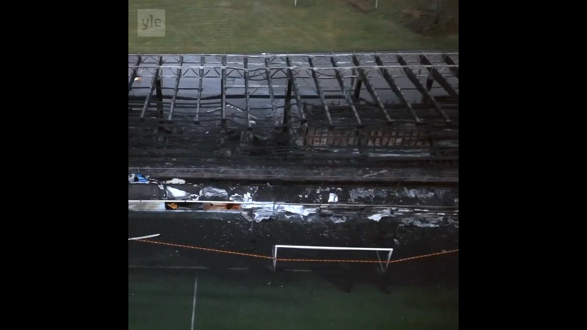 Trei minori au incendiat stadionul fostei campioane a țării