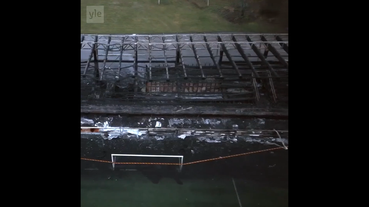 Trei minori au incendiat stadionul fostei campioane a țării