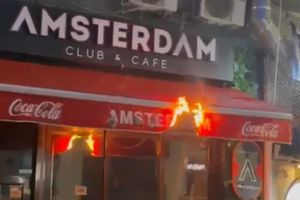 Au „cucerit” Centrul Vechi » 4.000 de suporteri ai lui Feyenoord vor pleca în „corteo” spre Arena Națională