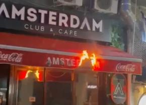 Fanii lui Feyenoord au dat foc copertinei unui local din Centrul Vechi