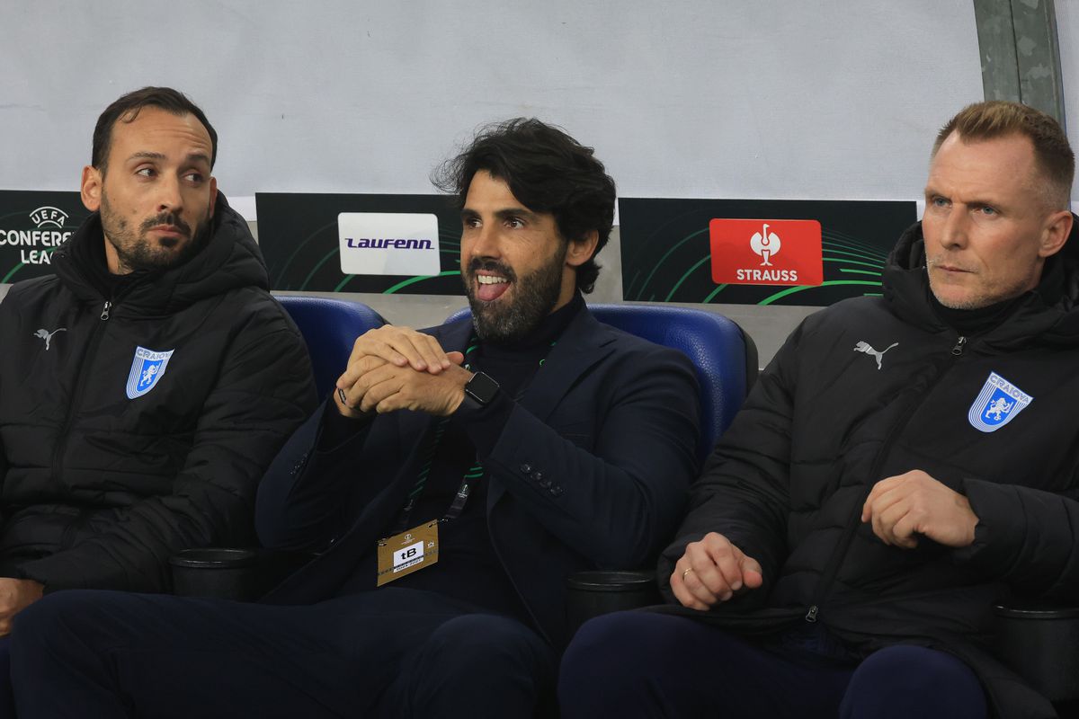 Universitatea Craiova - Sparta Praga, imagini din meci // foto: Ionuț Iordache și Andrei Furnigă (GSP.ro)