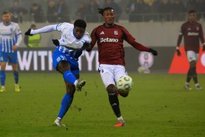 Gol superb în Craiova - Sparta Praga » Nsimba, „rachetă” de la 25 de metri