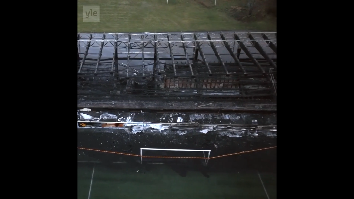 Trei minori au incendiat stadionul fostei campioane a țării