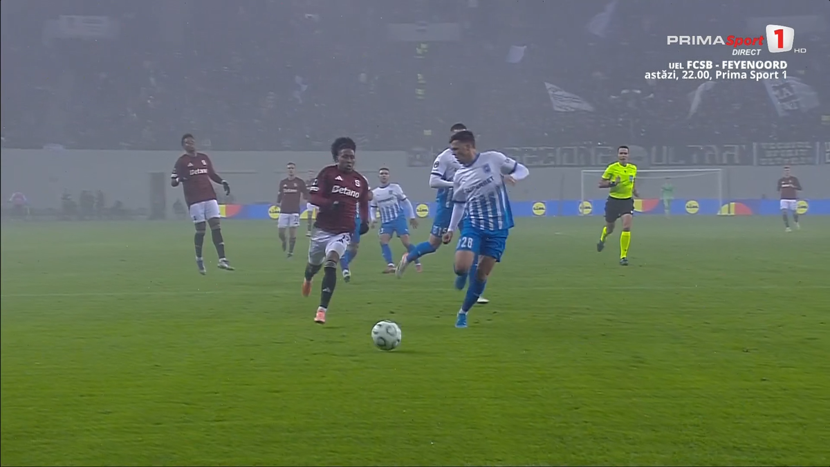 Intrare dură la Universitatea Craiova - Sparta Praga: mijlocașul cehilor i-a dat un genunchi în cap lui Isenko » Trebuia eliminat?