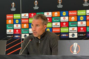 Van Persie, după eșecul suferit la București: „Le-am dăruit meciul! La 3-1, jocul era al nostru”