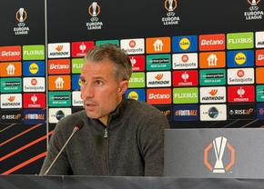 Van Persie, după eșecul suferit la București: „Le-am dăruit meciul! La 3-1, jocul era al nostru”