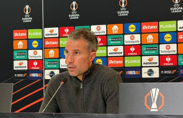 Van Persie, după eșecul suferit la București: „Le-am dăruit meciul! La 3-1, jocul era al nostru”