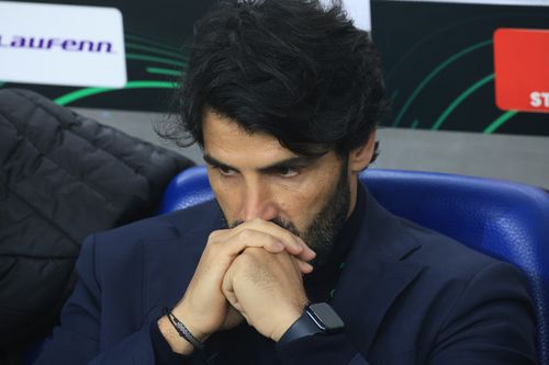 Filipe Coelho în Universitatea Craiova - Sparta Praga // foto: Ionuț Iordache și Andrei Furnigă (GSP.ro)