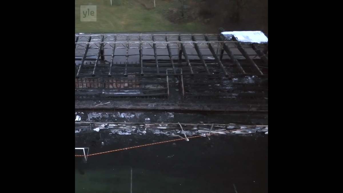 Trei minori au incendiat stadionul fostei campioane a țării