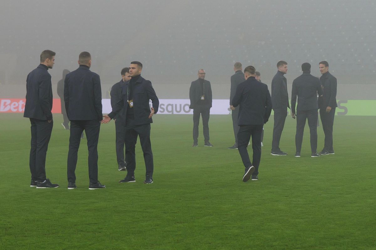 Craiova - Sparta Praga, imagini de pe gazon