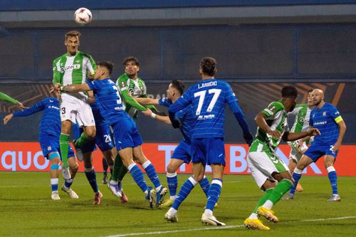 Dinamo Zagreb a luat 3 goluri în 7 minute în prima repriză cu Betis/ foto Imago Images