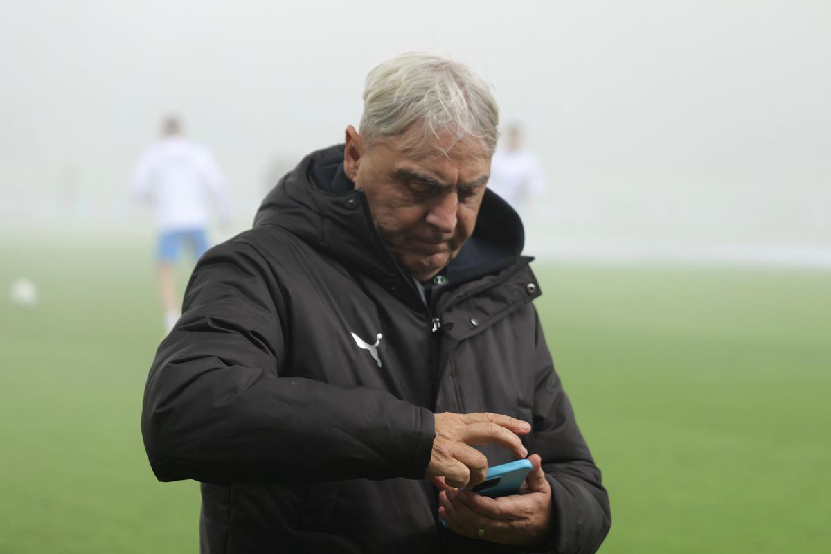 Craiova - Sparta Praga, imagini de pe gazon