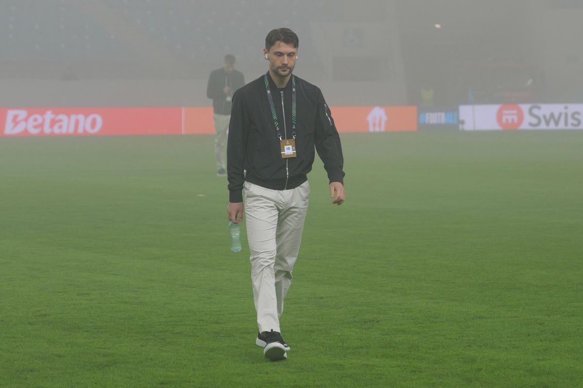 Craiova - Sparta Praga, imagini de pe gazon