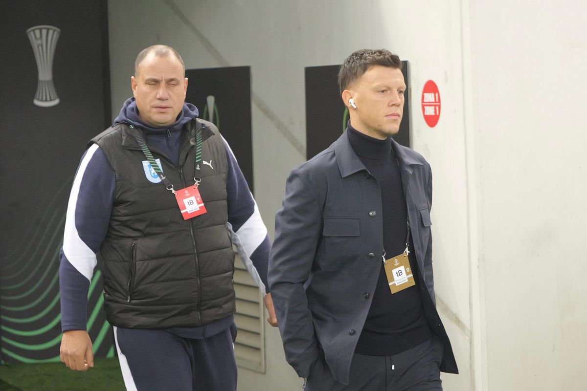 Craiova - Sparta Praga, imagini de pe gazon