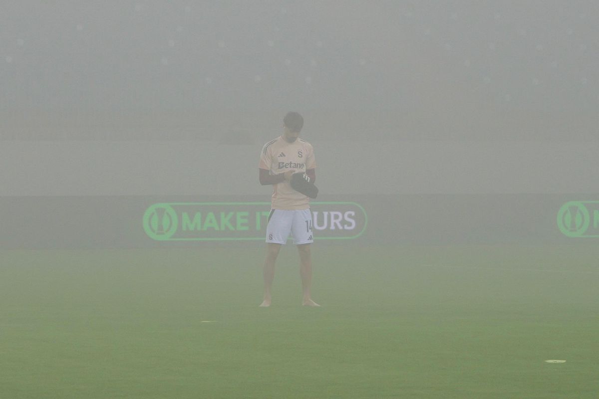 Craiova - Sparta Praga, imagini de pe gazon