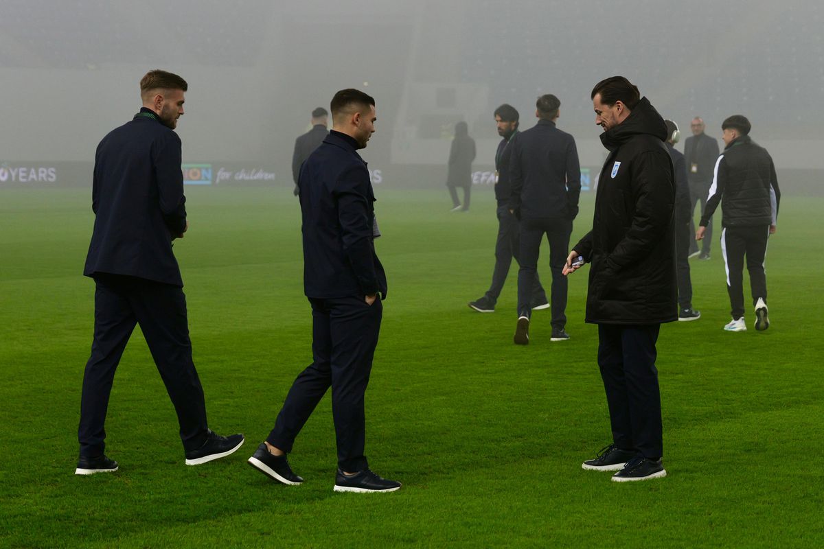 Craiova - Sparta Praga, imagini de pe gazon