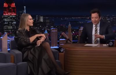 Înainte de meciul demonstrativ, Sabalenka îl amenință pe Kyrgios: „O să-i dau un șut în fund”