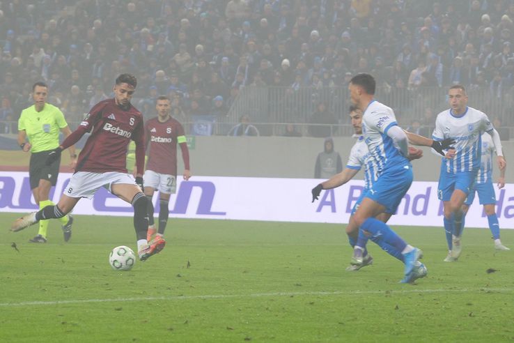 Universitatea Craiova - Sparta Praga, imagini din meci // foto: Ionuț Iordache și Andrei Furnigă (GSP.ro)