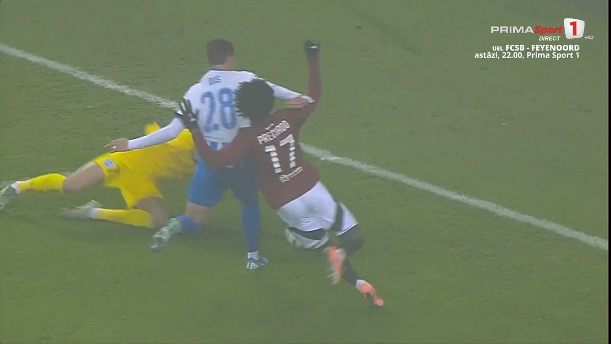 Intrare dură la Universitatea Craiova - Sparta Praga: mijlocașul cehilor i-a dat un genunchi în cap lui Isenko » Trebuia eliminat?