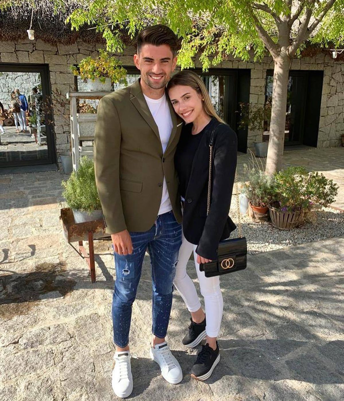 FOTO Enzo Zidane s-a îndrăgostit de o tânără venezueleană, activistă împotriva președintelui Nicolas Maduro » Le-a prezentat-o deja părinților