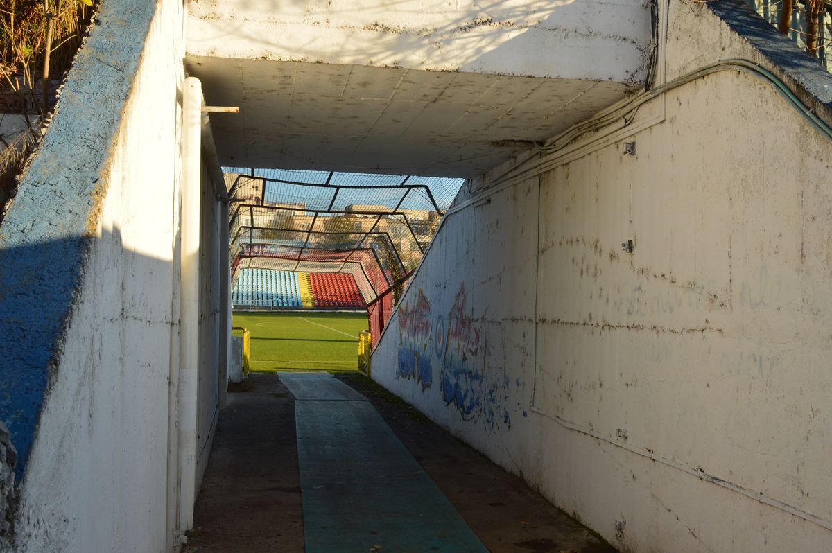FOTO EXCLUSIV Cum arată acum stadionul Oțelului, la 10 ani de la cucerirea titlului în Liga 1