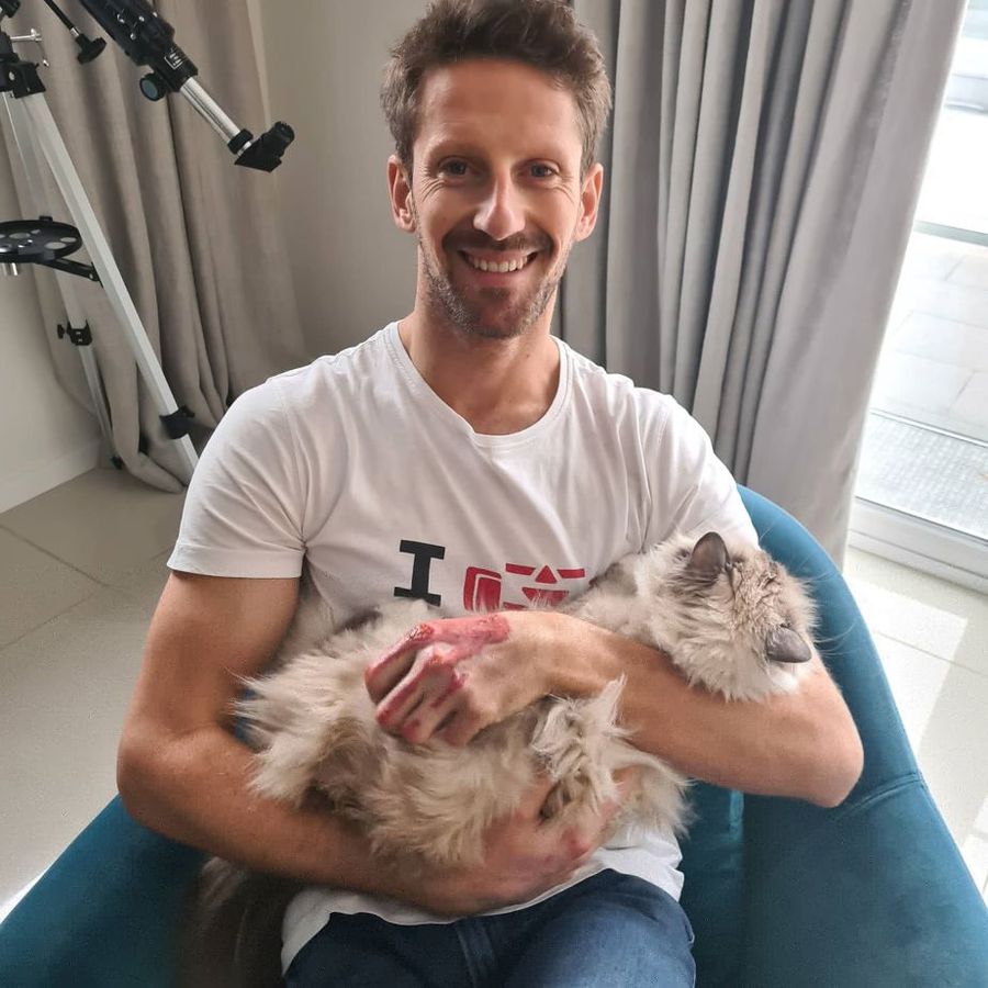 Romain Grosjean și pisica sa, Petrus Foto Twitter Romain Grosjean Romain Grosjean și pisica sa, Petrus Foto Twitter Romain Grosjean