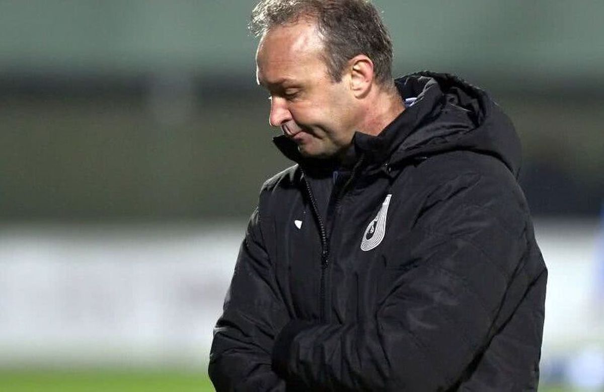 Corneliu Papură, contestat vehement, în direct la TV: „Trebuie schimbat!” » Ce a spus antrenorul