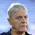 CS Universitatea Craiova și Sepsi Sf. Gheorghe au remizat, scor 0-0, în prima etapă a returului din Liga 1. Sorin Cârțu (65 de ani), președintele oltenilor, e nemulțumit de modul în care a arătat suprafața de joc de pe arena „Ion Oblemenco”.