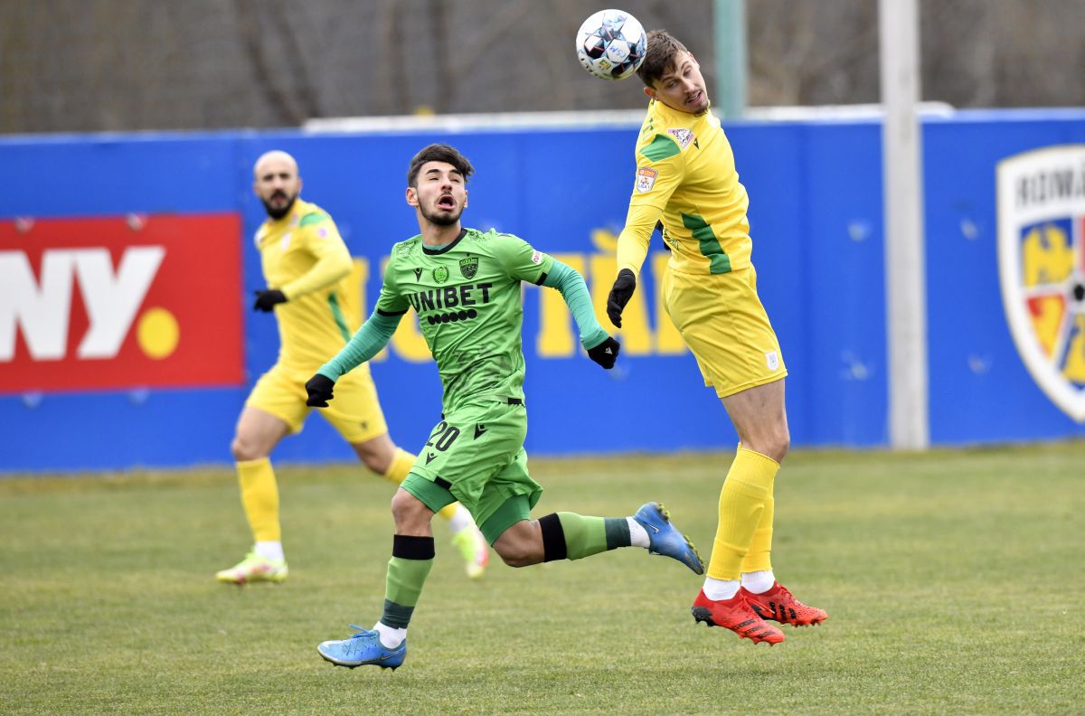 Dinamo - CS Mioveni 0-2 / Amical 12 ianuarie 2022
