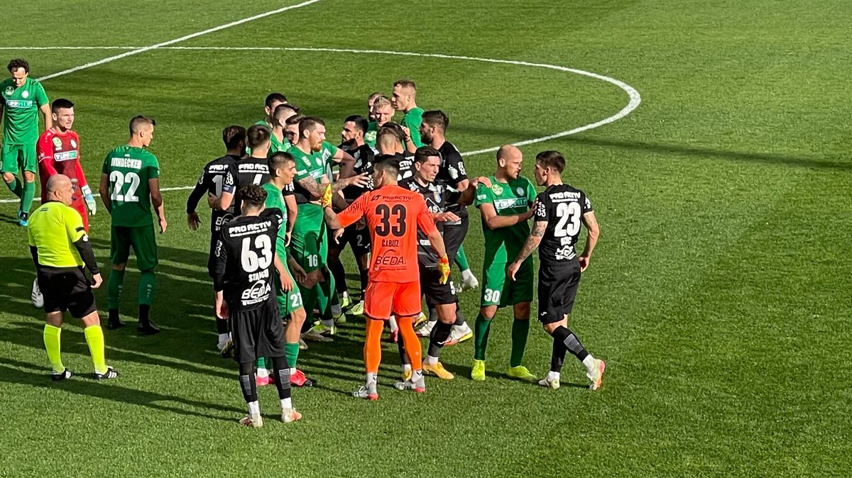 Săndoi, iritat după amicalul pierdut la scor de Chindia: „Sunt nemulțumit”