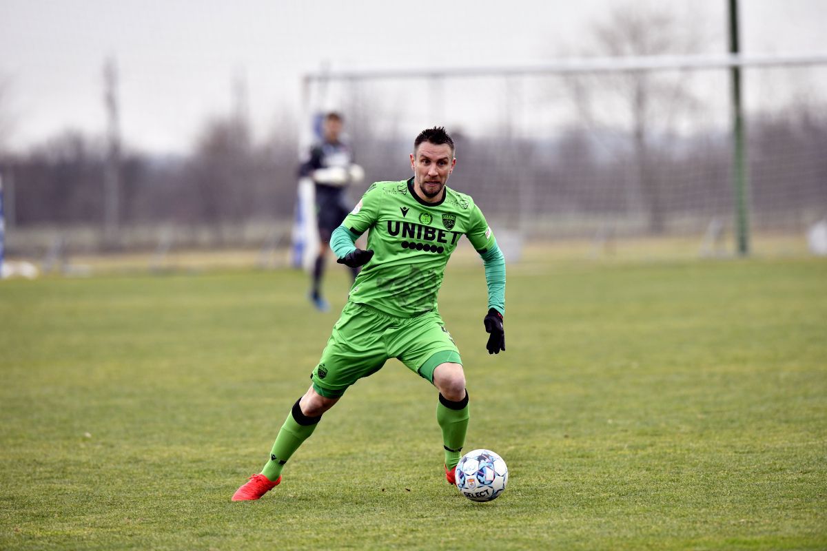 Scene dure în amicalul lui Dinamo de azi: fotbalist făcut KO, nervi și îmbrânceli: „E la spital, are ochiul umflat”