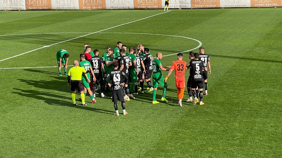 Săndoi, iritat după amicalul pierdut la scor de Chindia: „Sunt nemulțumit”