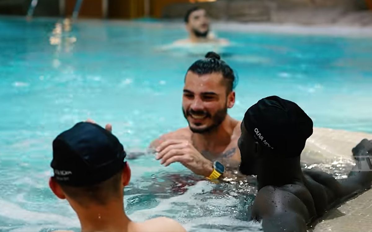 Și-au flexat mușchii la piscină: Deac, de pe coperta „Men's Health” + FCSB, ca la Herculane: cine a fost „victima” lui Crețu și Nikolov