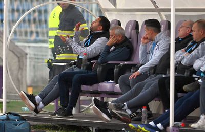 Pintilii i-a trezit pe federali! Un antrenor din Liga 1 activează de 4 ani fără carnet » Burchel acuză contractul ilegal, clubul se apără: „Voi i-ați dat legitimația”