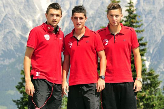 Alin Dobrosavlevici, Steliano Filip şi Darius Buia (dreapta), trei dintre jucătorii lui Dinamo